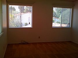 Bright, Spacious 3 Bedroom Home with View in Rolling Hills Estates, CA (Photo 6 of 7)