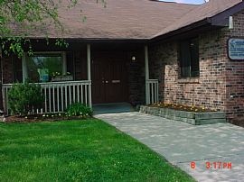 Convenient 1 Br, 1 Ba Apartment!! in Indianapolis, IN (Photo 3 of 3)