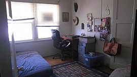 Charming 2 Bedroom Home with hardwood Floors  in Westchester, CA (Photo 3 of 6)