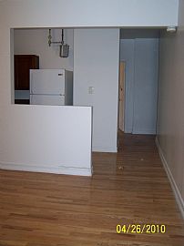 Renovated 2 Bedroom Apartment Steps from  Hospital in New York, NY (Photo 3 of 3)
