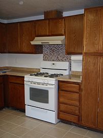 Newly Remodeled 2 Bedroom Home Near The Base in Twentynine Palms, CA (Photo 3 of 5)