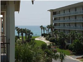 Beautiful 5 Bedroom Beach Home with Ocean and Lake View in Destin, FL (Photo 2 of 4)