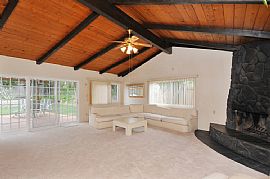 Beautiful 3 Bedroom Home - Available Sept 1st, 2010 in Chula Vista, CA (Photo 2 of 12)