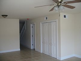 Nice 2 Bedroom Townhouse - Taste of Luxury in New Orleans East! in New Orleans, LA (Photo 3 of 4)