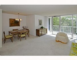 Spacious 1 Bedroom Condo with Pool and Balcony in Beach Location in Fort Lauderdale, FL (Photo 3 of 7)