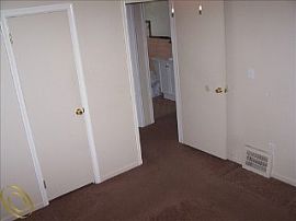 Charming 2 Bedroom Ranch Home with Over 950 Sq. Feet in Detroit, MI (Photo 6 of 6)