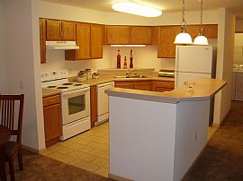 Massive 1 Bedroom Apartment - Available Now!! in Madison, WI (Photo 7 of 10)