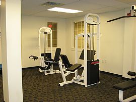 Sunny 2 Bedroom Condo - All Utilities Included in Stamford, CT (Photo 8 of 8)