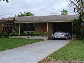 Adorable 3 Bedroom Home - Packed Full of Upgrades in Oakland Park, FL