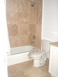 Excellent 2 Bedroom Condo with Courtyard and Covered Parking in Coral Gables, FL (Photo 6 of 6)