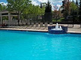 Gorgeous 2 Bedroom Home - Relax The Day Away!! in North Olmsted, OH (Photo 1 of 3)