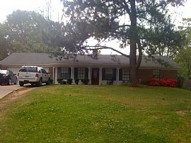 Spacious 4 BR, 2 BA Home with Garage - Located in Cul-De-Sac  in Clinton, MS