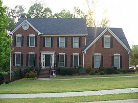  Beautiful 4 Bedroom Brick Front Home with Large Open Kitchen in Dallas, GA