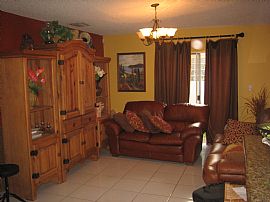 Beautiful 4 Bedroom Home with Covered Patio and Koy Pond in Miami, FL (Photo 2 of 5)