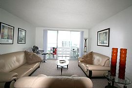Furnished 1 Bedroom Home on 1431 Ocean Ave  in Santa Monica, CA (Photo 2 of 7)