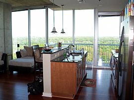 2br / 2ba Condo in The Heart of Midtown Atlanta! in Atlanta, GA (Photo 4 of 11)