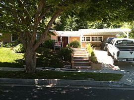 Beautiful House in Carlton Terrace in Woodland Hills, CA