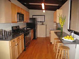 Newly Remodeled 2 Bedroom Ranch Home - Beautiful and Private in Des Plaines, IL