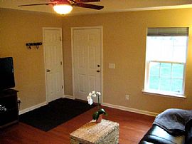 Cute, Newer 3 Bedroom Home with Privacy Fenced Backyard in Madison, TN (Photo 10 of 12)