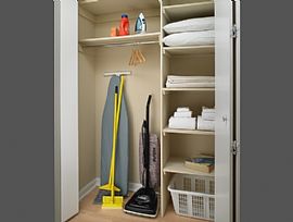 Exquisite 1 Bedroom Corner Apartment Near Theater District in New York, NY (Photo 8 of 8)