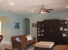 Almost-New 3 Bedroom Home in Bahia Lakes in Ruskin, FL (Photo 4 of 8)