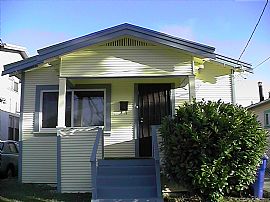 Adorable House For Rent, Great Location in Richmond, CA