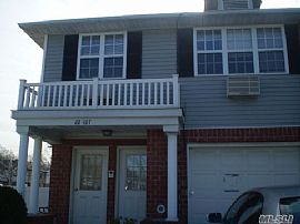 Huge 3 Bedroom Condo in Private - Gated Community in Queens Village, NY (Photo 6 of 12)