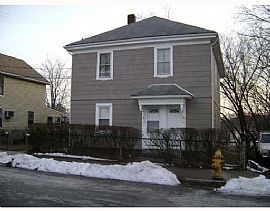 Gorgeous 3 Bedroom Apartment on The Lincoln/CF Line in Central Falls, RI