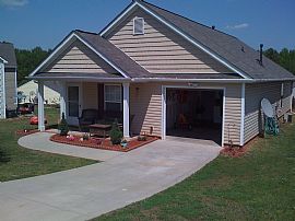 Nice 3 Bedroom Home with Nicely Landscaped Front Yard in Waxhaw, NC
