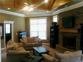 $2000 Per Month/3 Bed/2.5 Bath Home in Spring Lake (canyon, Tx) in Canyon, TX (Photo 10 of 12)