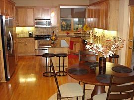 Beautiful 4 Bedroom Home near Wayzata Schools! in Plymouth, MN (Photo 6 of 7)