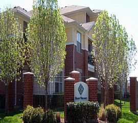 Superb 2 Bedroom Apartment with $49 Total Move-In Special in Dallas, TX