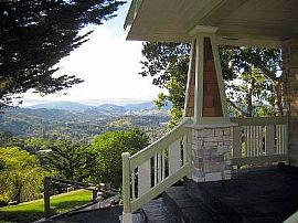 Gorgeous Hilltop Home with Sweeping Valley Views in San Rafael, CA (Photo 5 of 6)