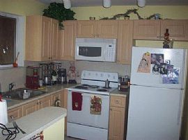 Wonderful, Scenic 3 Bedroom Townhouse with View in Homestead, FL (Photo 4 of 5)