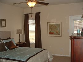 Beautiful, Private 3 BR, 2 BA Townhouse in Mansfield Community in Mansfield, TX (Photo 4 of 7)