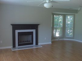 Newer 2 Bedroom Condo Near Lifetime Fitness in Ellisville, MO (Photo 3 of 3)