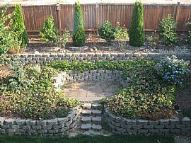 Excellent 3 Bedroom Home with Loft in Lakeland Hills in Auburn, WA (Photo 2 of 5)