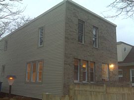 Luxury Apartment in Chicago, IL (Photo 6 of 6)