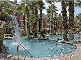 Serene 2 Bedroom Apartment at Phoenician in Houston, TX