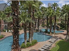 Serene 2 Bedroom Apartment at Phoenician in Houston, TX (Photo 2 of 9)