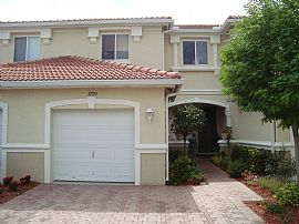 Beautiful 3 Bedroom Townhouse - Timberwalk Renters Dream in South Fort Myers, FL