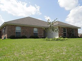 Spacious 4 Bedroom Home on Corner Lot in Nolanville, TX
