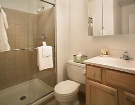 Gorgeous 2bd/2bath with Ocean View. in Miami Beach, FL (Photo 10 of 10)