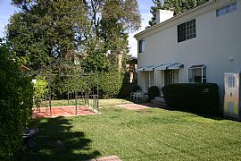 Gorgeous 5 Bedroom Home with 4000 Sq. Ft. - Off Ventura Blvd in Encino, CA (Photo 6 of 8)