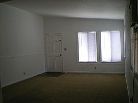 Small, Quaint 2 Bedroom Home with Laundry Room and W/D Hook-Ups in Walnut, CA