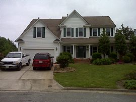 Superb 4 Bedroom Home in Cul-De-Sac with Remodeled Kitchen in Virginia Beach, VA