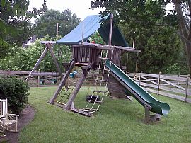 Superb 4 Bedroom Home in Cul-De-Sac with Remodeled Kitchen in Virginia Beach, VA (Photo 7 of 7)