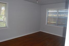 Wonderful, Spacious 3 Bedroom Home in Great Neighborhood in Houston, TX (Photo 7 of 7)