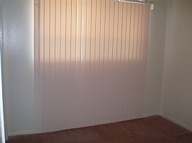 Spacious 2 Bedroom Duplex Apartment - Newly Painted - $950 in Pomona, CA (Photo 10 of 10)