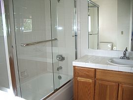 Sparkling, Bright 2 Bedroom Townhouse with Updated Features in Foster City, CA (Photo 11 of 11)